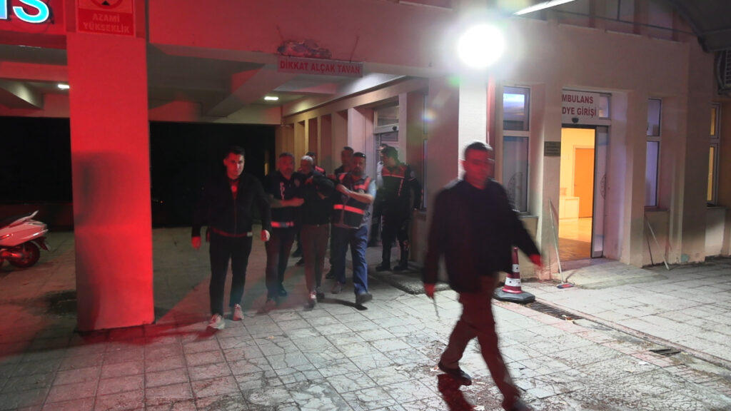 boluda ait 4u ev 12 yapiyi yakan damat yakalandi FLDk5ZtA