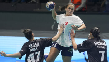 bursa buyuksehir belediyespor super kupayi kazandi U7NhvbH3