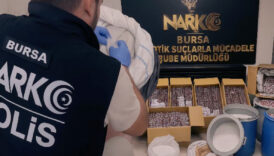 bursada 300 bin adet uyusturucu madde ele gecirildi m8Nuk7Gr