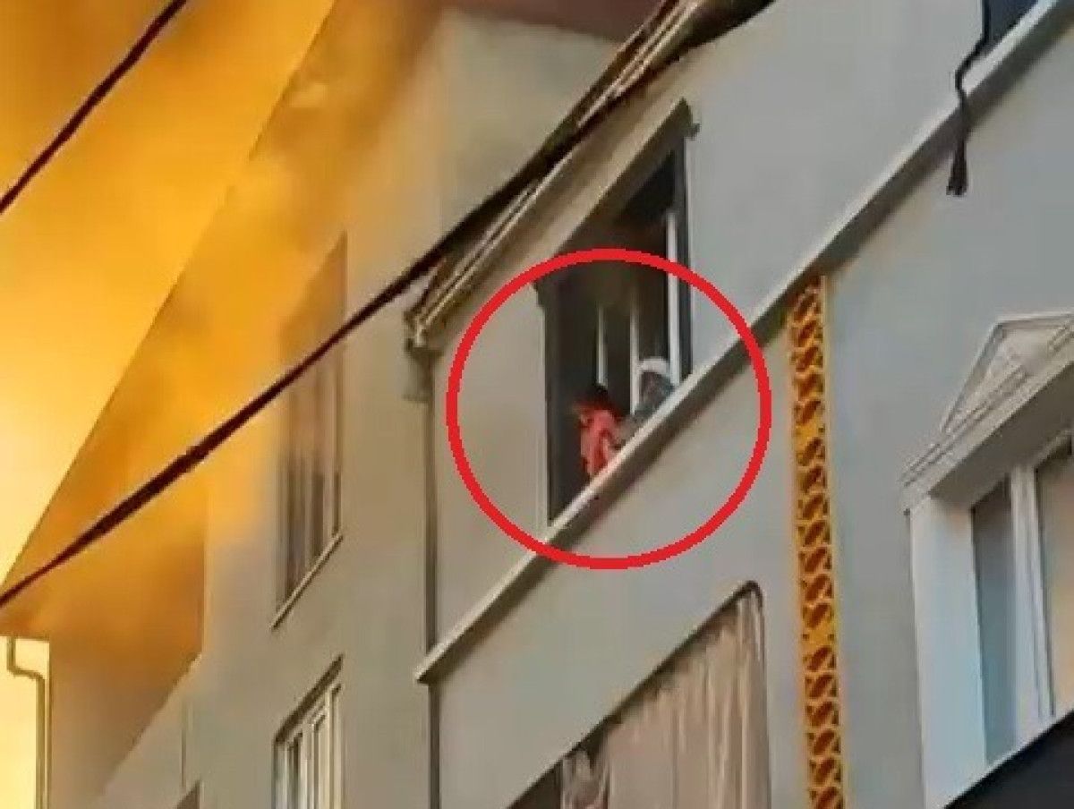 bursada anne yanginda once cocugunu sonra kendisini ucuncu kattan atti 0 Jv1mAMNt