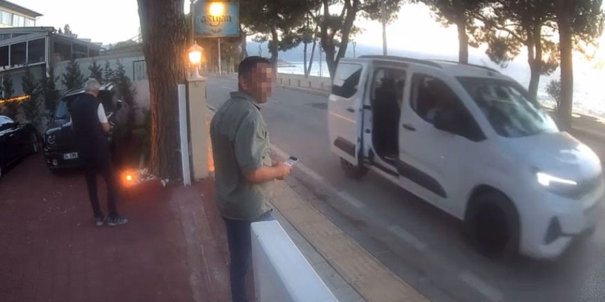 Bursa'da kafeye silahlı saldırı kamerada 1 bursada kafeye silahli saldiri kamerada 0 sv4ip62L