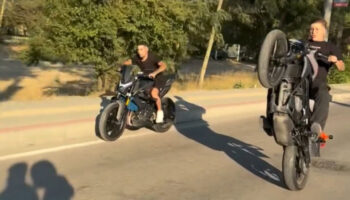 bursada tek teker uzerinde trafikte tehlike sacti sadece oluler gorur 2STTfixO