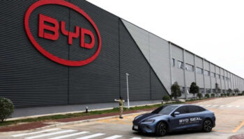 byd zorlu rakipler nedeniyle satis hedefini asagi cekti UvpK3cCt