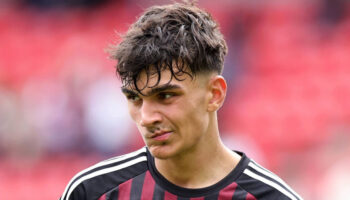 can uzun almanyada gundem oldu saneden cok daha faydali olabilirdi YKOrJlOs