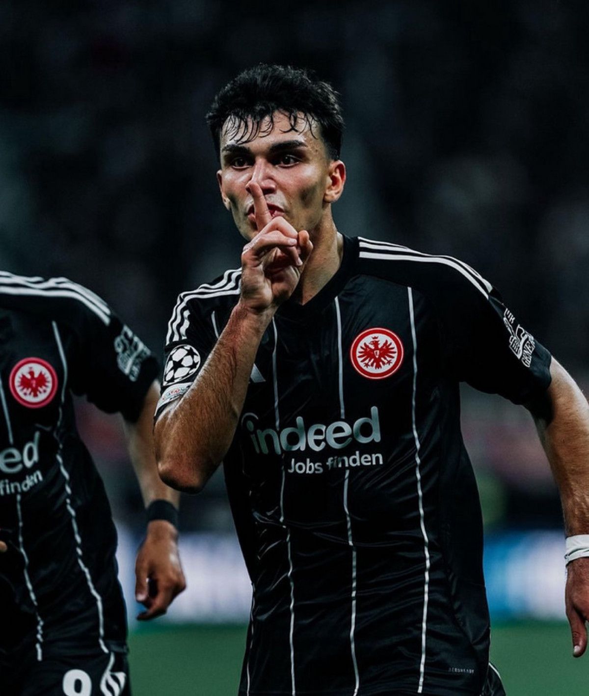 can uzun yildiz gibi parladi eintracht frankfurt deplasmanda galip 1 dYrRIYeA
