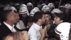 chpliler polislerin uzerine yurudu eHX2HLv7