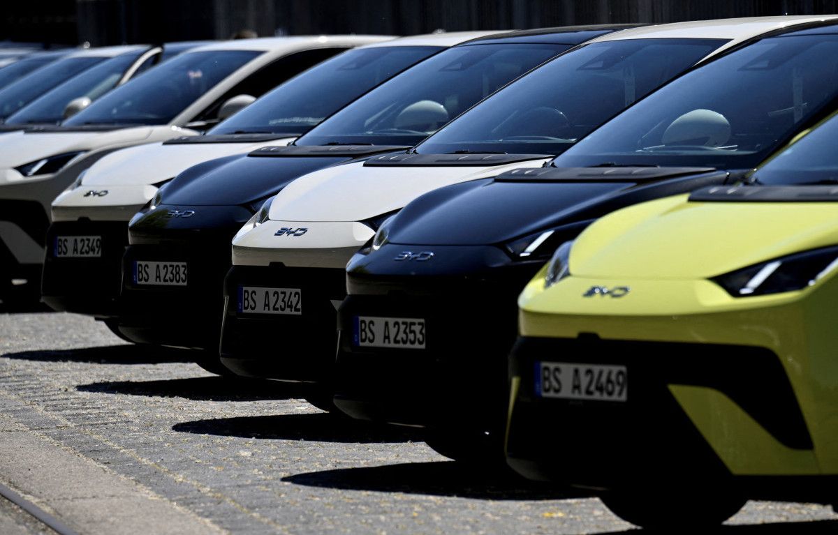 cinli otomobil devi bydnin buyumesi yavasladi 1 PgBWQahc