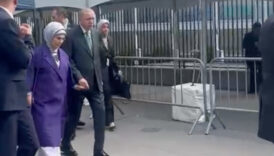 cumhurbaskani erdogan bm binasina emine erdogan ile el ele geldi 7fY5Ghqw