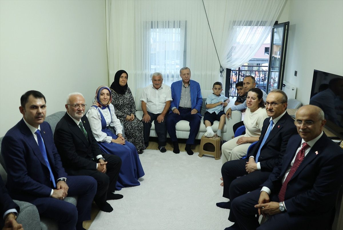 Cumhurbaşkanı Erdoğan'dan Malatya'da depremzede aileye ziyaret 4 cumhurbaskani erdogandan malatyada depremzede aileye ziyaret 3 ZzsInMI1