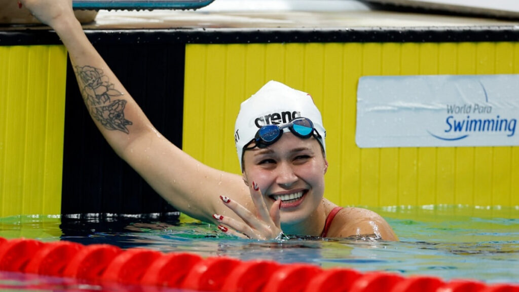 defne kurttan sampiyona rekoru jPqg44Ru