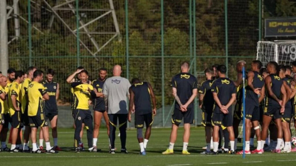 domenico tedesco kadroda degisiklige gidiyor KCj3CCeD