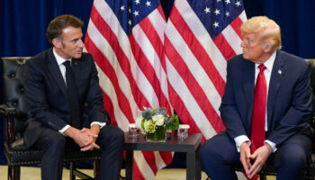 donald trump ile emmanuel macron arasinda filistin anlasmazligi xNvzC8TS