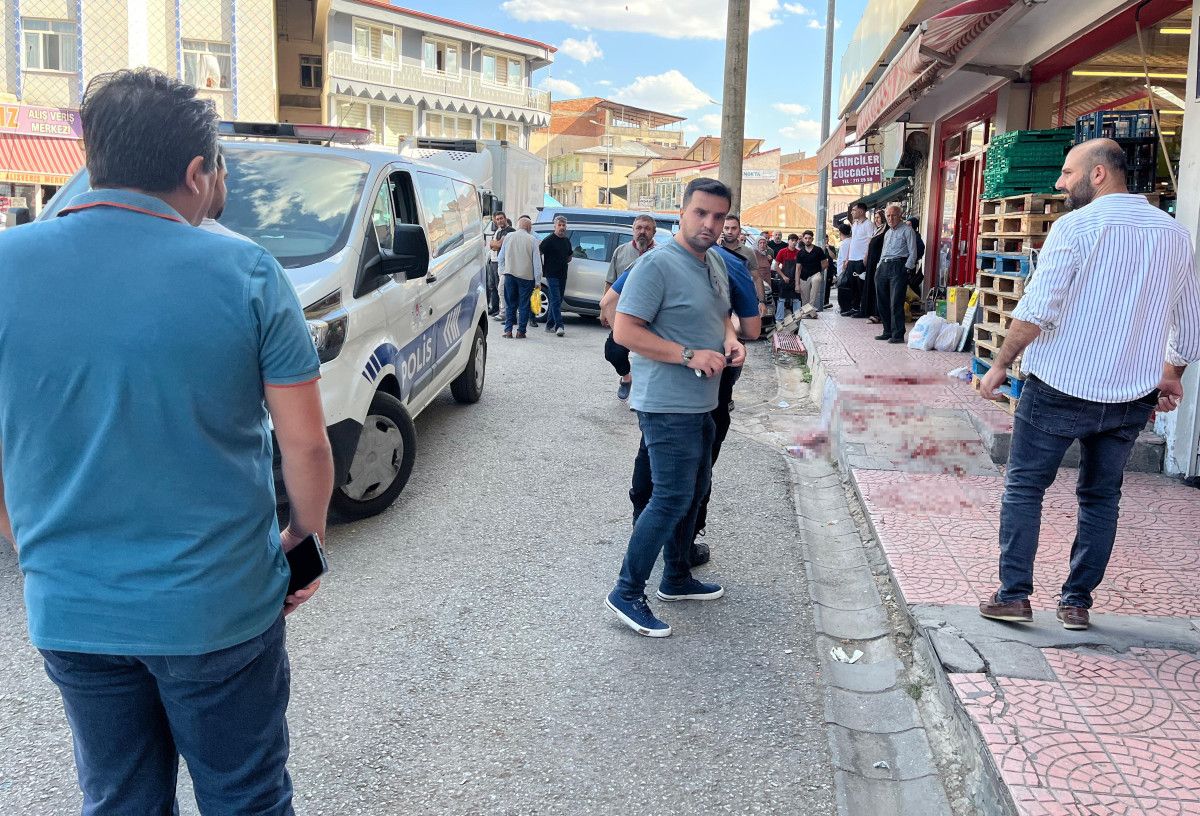 elazigda kardesinin bicakladigi genc yasam savasi veriyor 0 CIhuzgYs