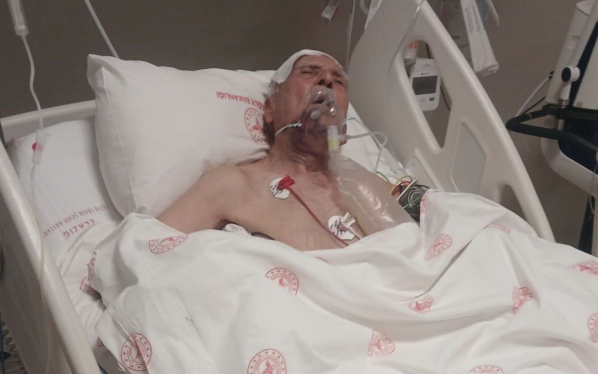 elazigda yarim saat ara ile 2 otomobilin carptigi yasli adam hayatini kaybetti 0 ashpmPys