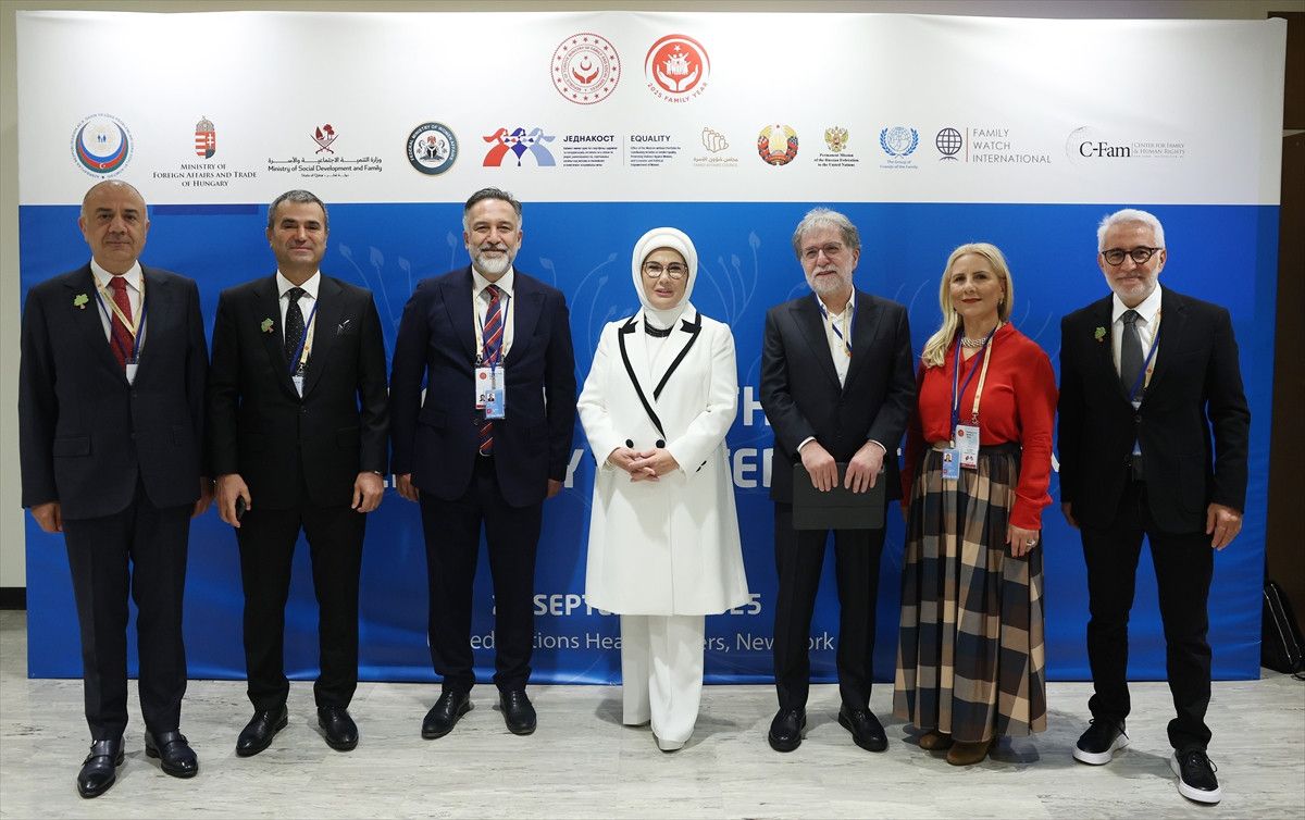 emine erdogan birlikte daha iyiye aileden baslayan kuresel dayanisma programina katildi 2 eJaPcsyc