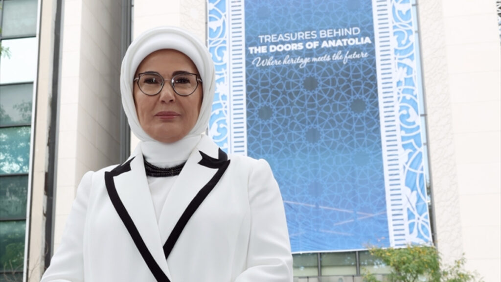 emine erdogan birlikte daha iyiye aileden baslayan kuresel dayanisma programina katildi pLtdBaak