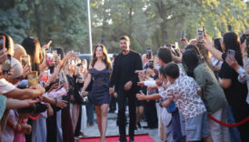 esini aldattigi iddia ediliyordu berk oktaydan yildonumu paylasimi 2hxIzAKs