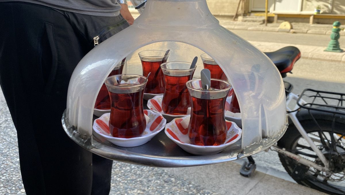 eskisehirde elektrikli bisiklet ile servis yapan cayci 3 RUeqLvv3