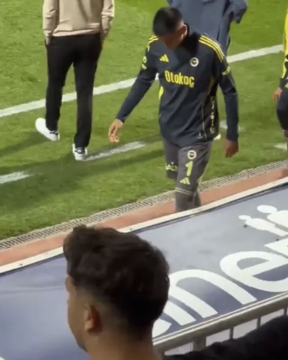 fenerbahcede irfan can egribayata olay tepki ali kocu gonderdin bravo sana 1 WXvbuElC