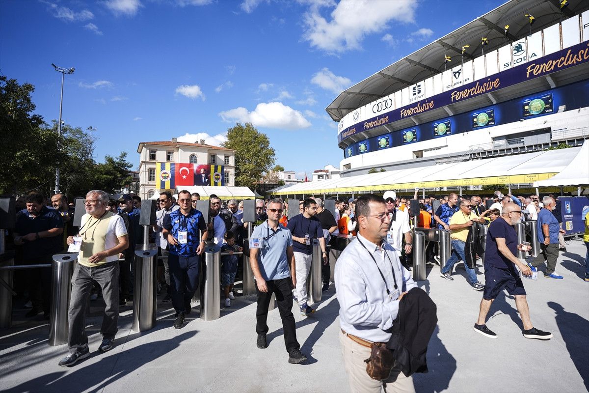 fenerbahcede secimli olaganustu genel kurulunda oy verme islemi basladi 4 72I66rNq