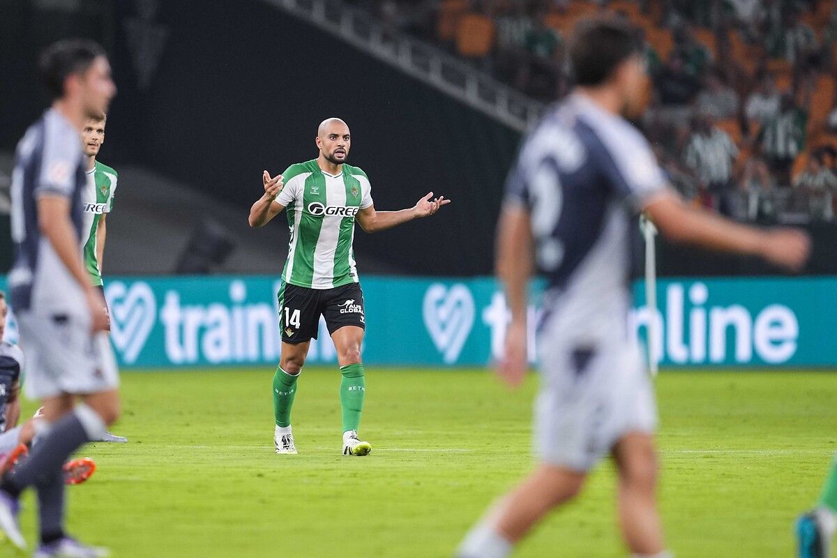 fenerbahceden kiralik gonderilen sofyan amrabat icin kampanya baslattilar 1 ATvKYAG8