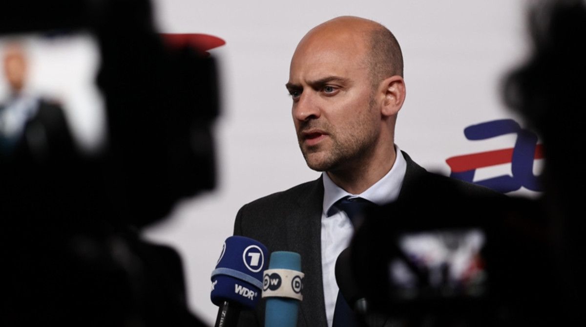 fransa disisleri bakani gronland satilik degil 0 6CDODG4T