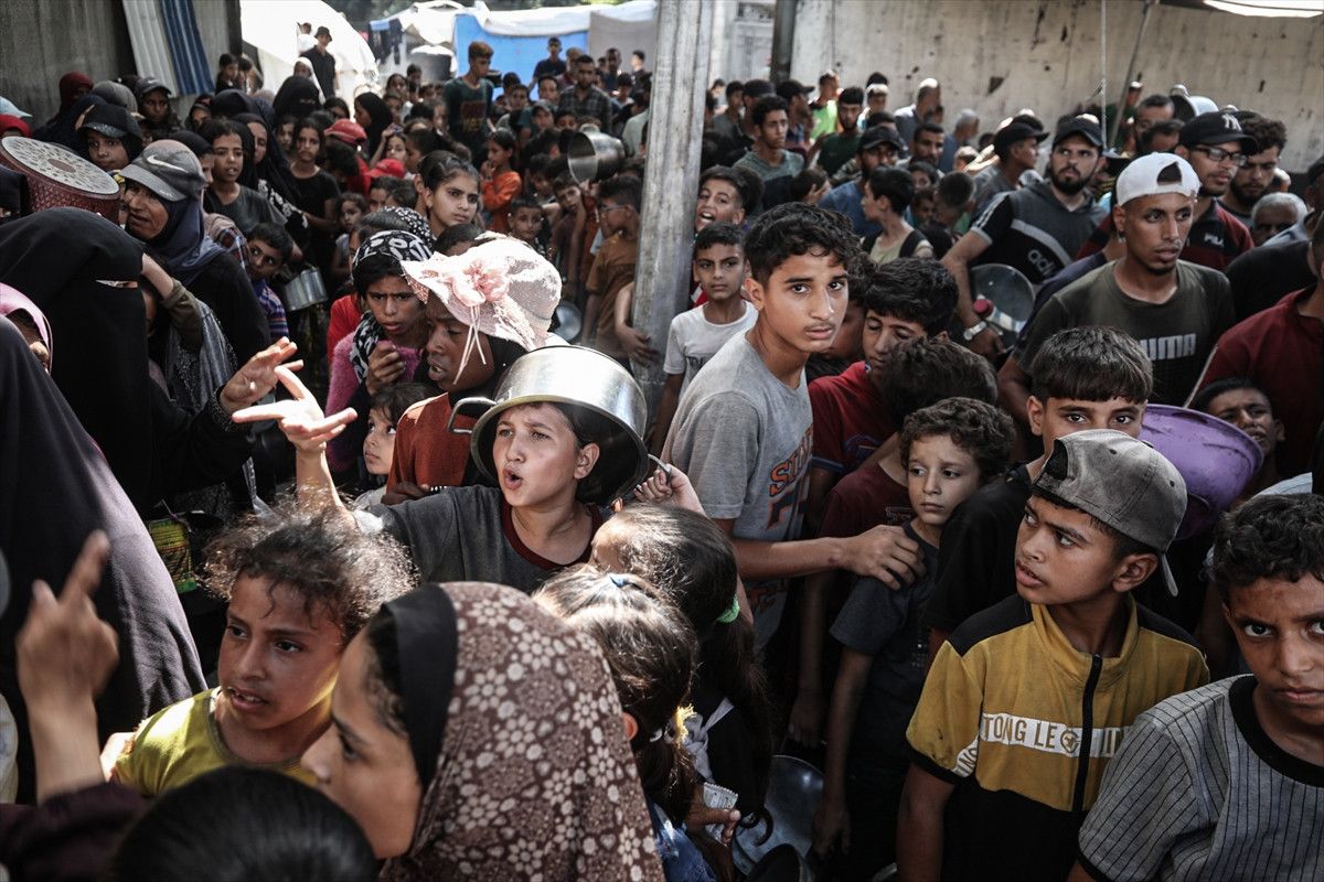 gazzede filistinlilere sicak yemek dagitildi 0 kper1ugF