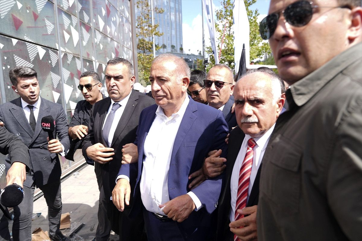 gursel tekin istanbul il kongresinde oy kullanamayacak 1 HObfneLh