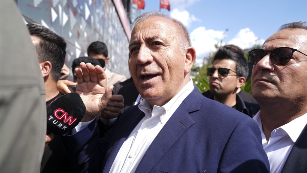 gursel tekin istanbul il kongresinde oy kullanamayacak IbOcLwSN