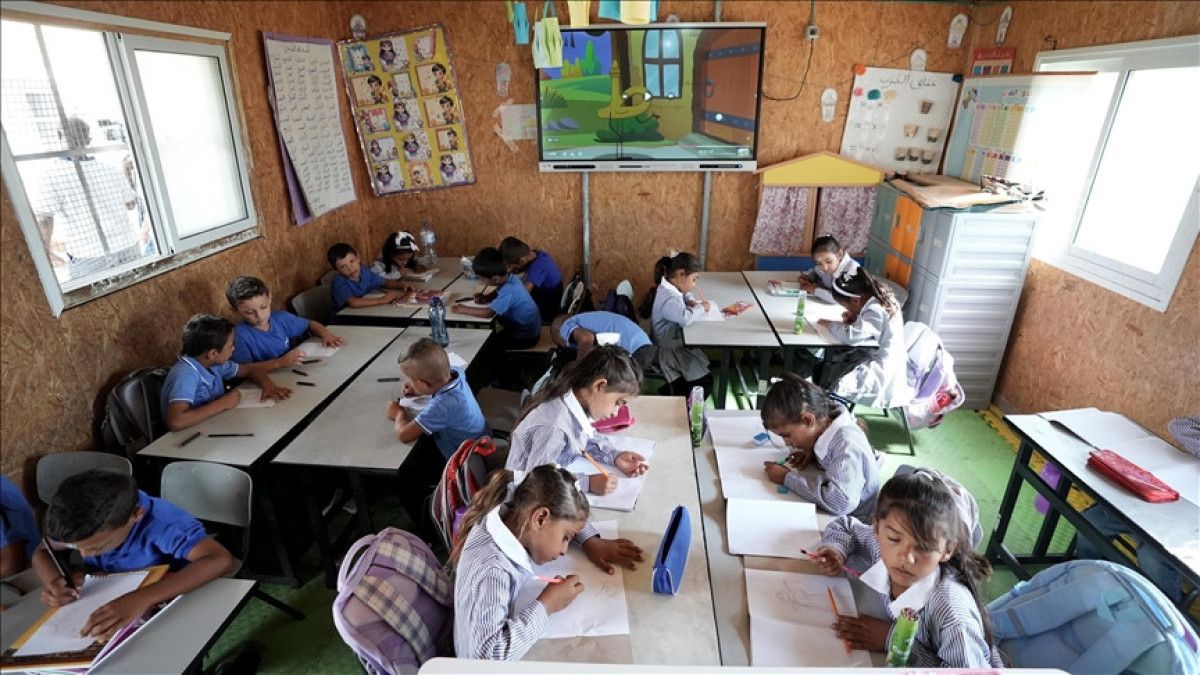 hamas israil 785 binden fazla ogrenciyi egitimden mahrum birakti 0 DYJSeInW