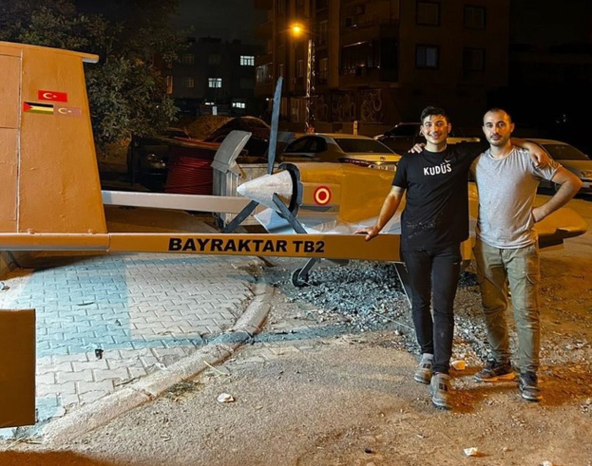 hatayda bayraktar tb2nin ahsap maketini yaptilar 0 nAJ6uEQM