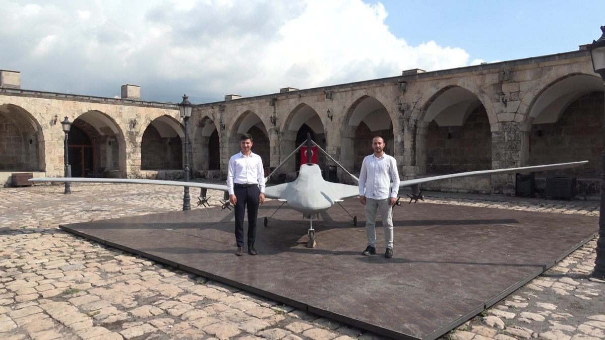 hatayda bayraktar tb2nin ahsap maketini yaptilar 2 Hd627wX2