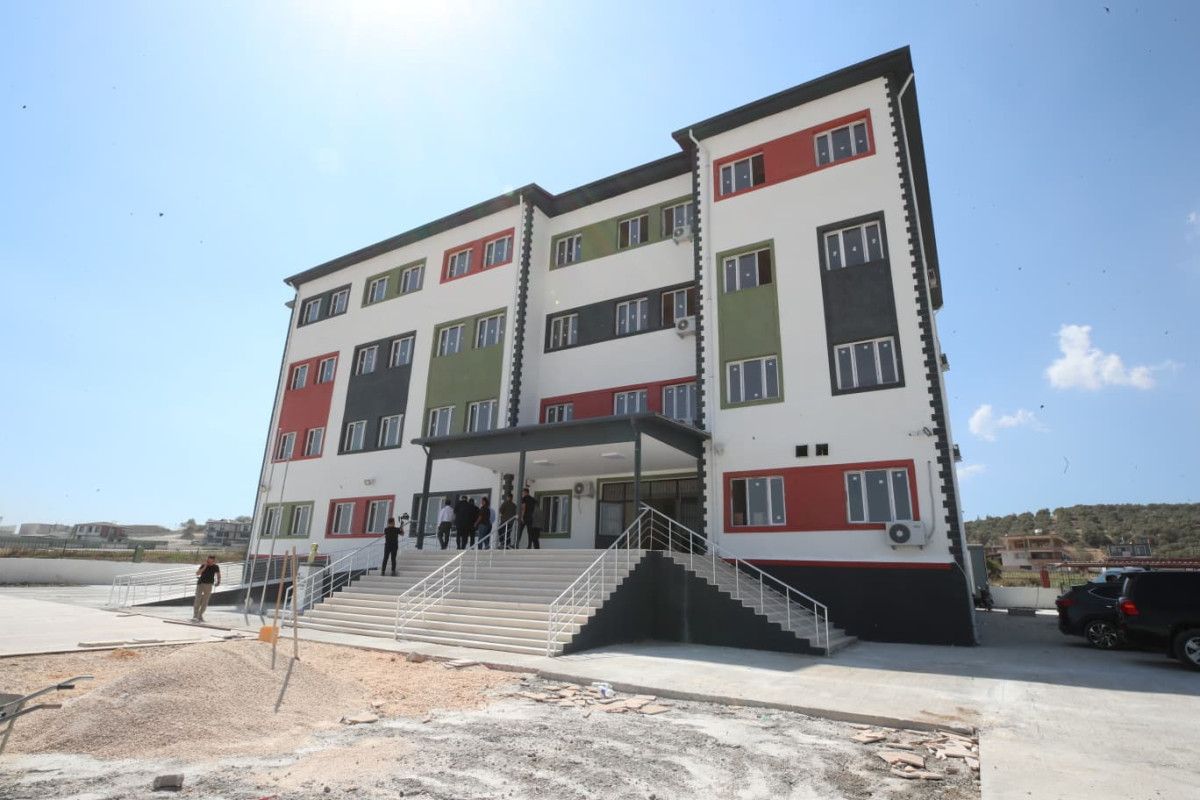 hatayda depremin yaralari sariliyor 798 okul onarildi 181 yeni okul hizmete girdi 1 qfQ8LfNp