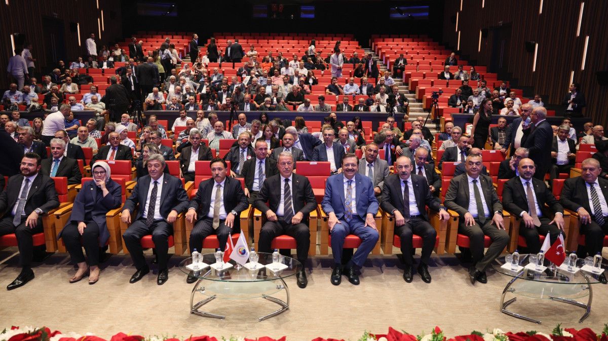 Hulusi Akar: En önemli savunma ve güvenlik, toplumun birlik ve beraberliğidir 2 hulusi akar en onemli savunma ve guvenlik toplumun birlik ve beraberligidir 1 yykbZIgQ