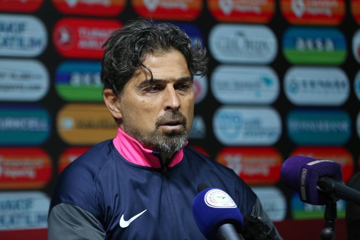 ilhan paluttan 25 saniyelik basin toplantisi 1 k9DH18zv