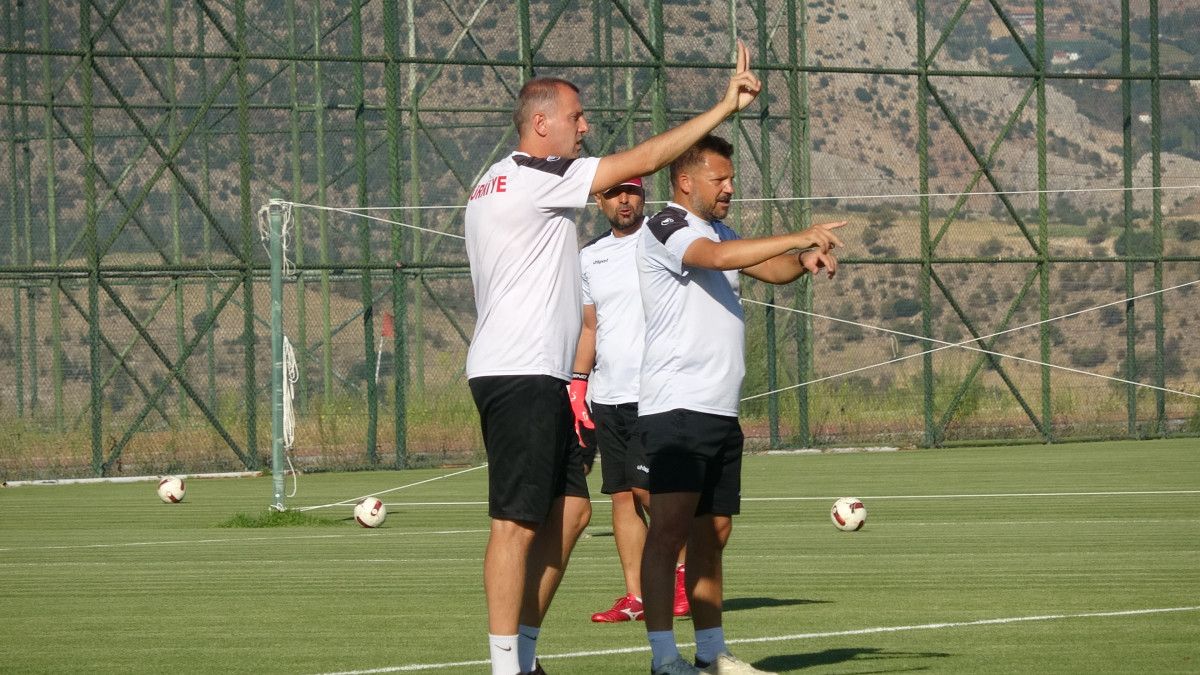 isitme engelli ailesinin sesi oldu ay yildizli formaya hizmet ediyor 1 25mUUvJL