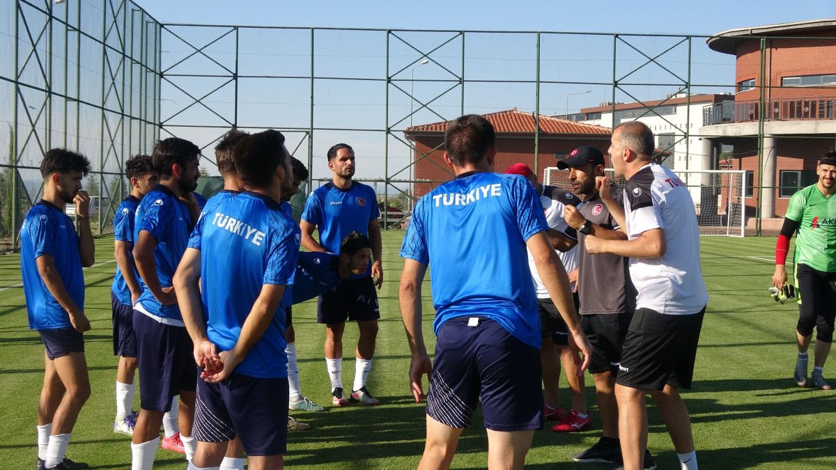 isitme engelli ailesinin sesi oldu ay yildizli formaya hizmet ediyor 5 PsZE59Af