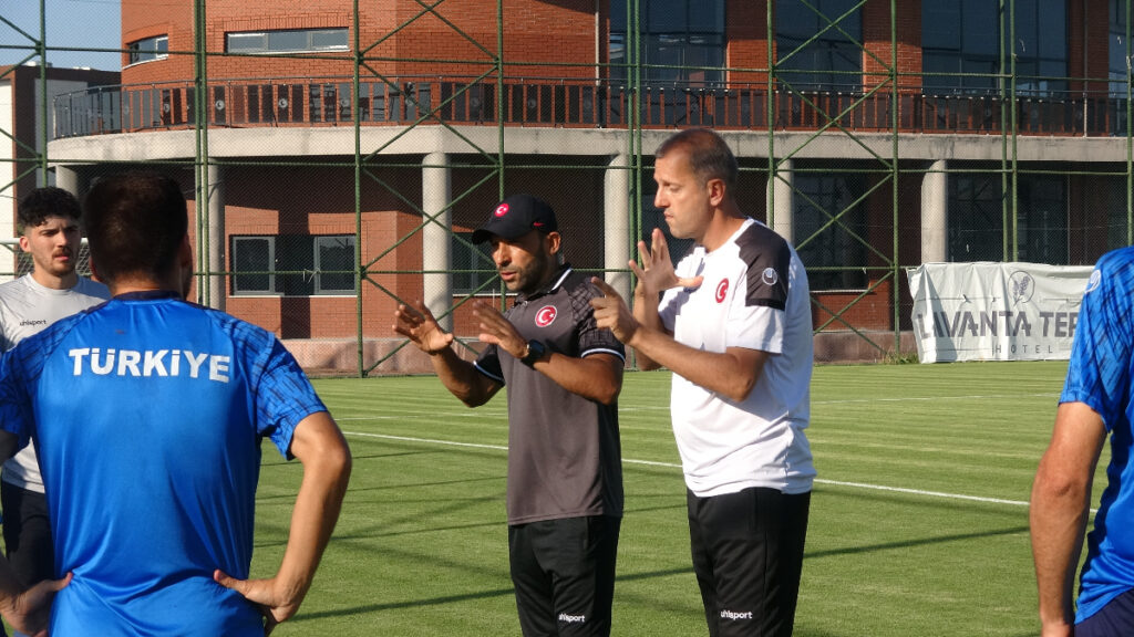 isitme engelli ailesinin sesi oldu ay yildizli formaya hizmet ediyor 7cwOAkEv