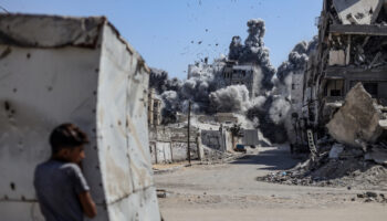 israil gazzede pazar yerini vurdu 15 olu 70 yarali urKBcUKq