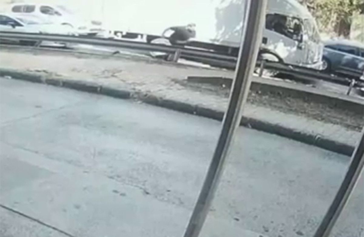 istanbul kucukcekmecede 20 suc kaydi bulunan supheli yakalandi 0 D8fCQc6V