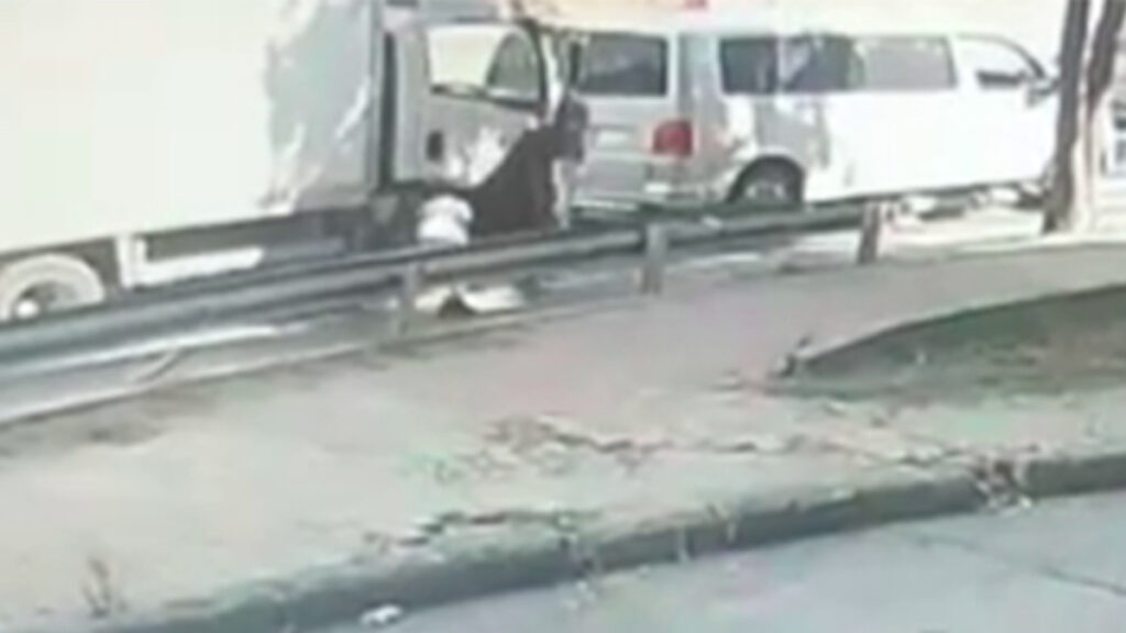 istanbul kucukcekmecede 20 suc kaydi bulunan supheli yakalandi trMpzjsH