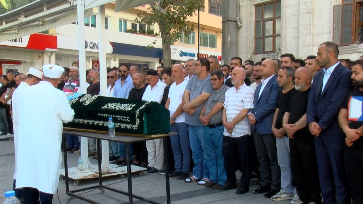 istanbulda eski sevgilisi tarafindan oldurulen hilal ozdemire veda 3 vqHpB9Yp