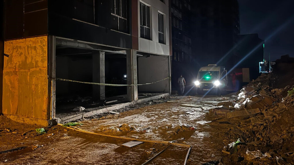 istanbulda kayip olarak aranan isci asansor boslugunda olu bulundu 4PVTfsvZ