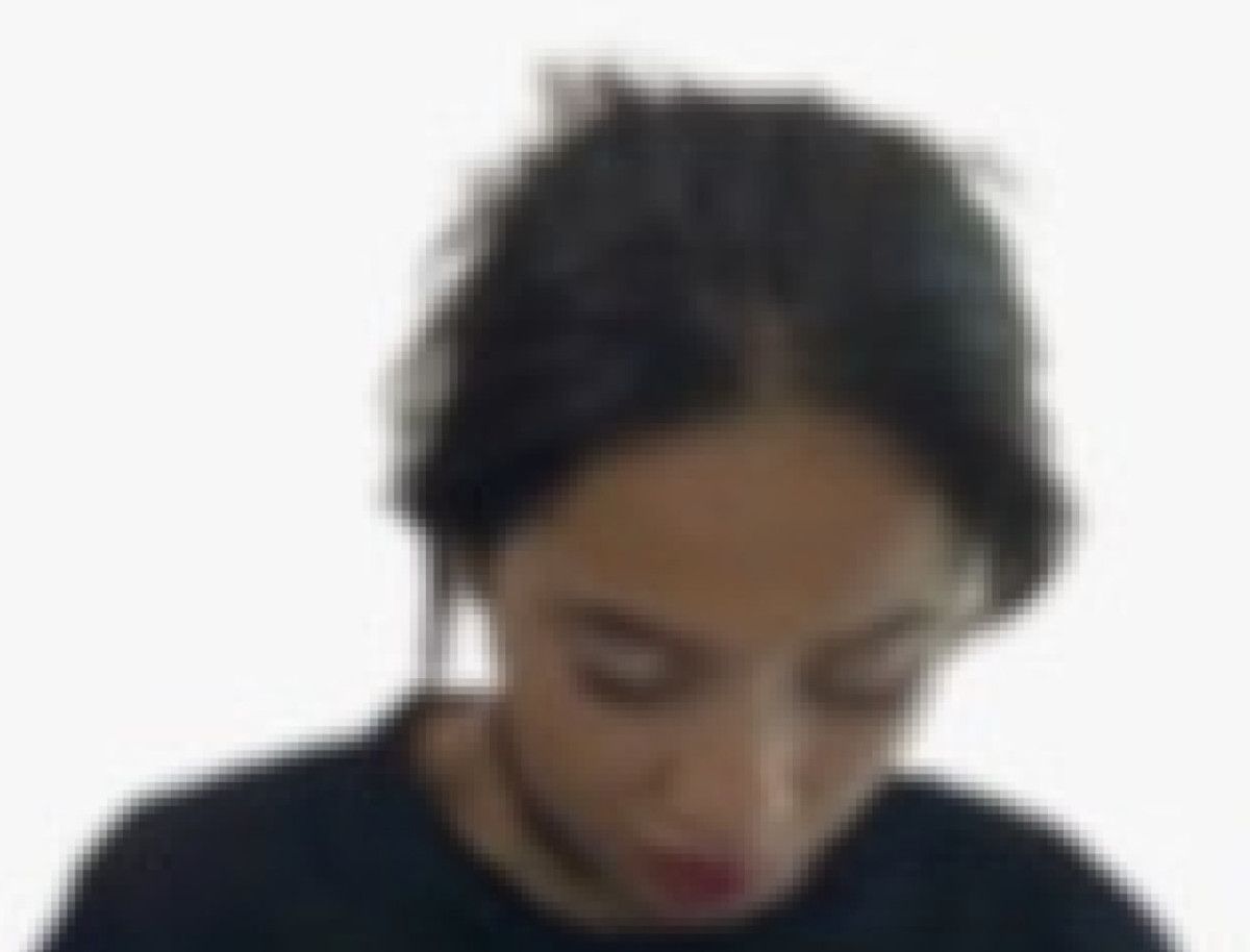 istanbulda sohbet bahanesiyle koluna girdigi kadinin telefonunu gasbetti 2