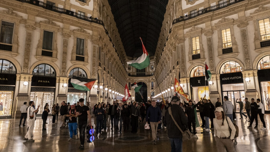 italyada israilin gazzede surdurdugu soykirim protesto edildi wUunrvYg