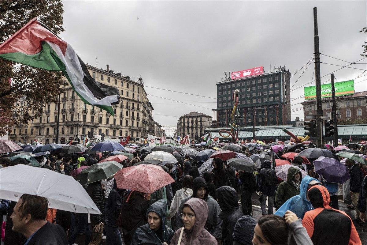 italyadan gazzeye destek israilin saldirilarina karsi protesto duzenlendi 8