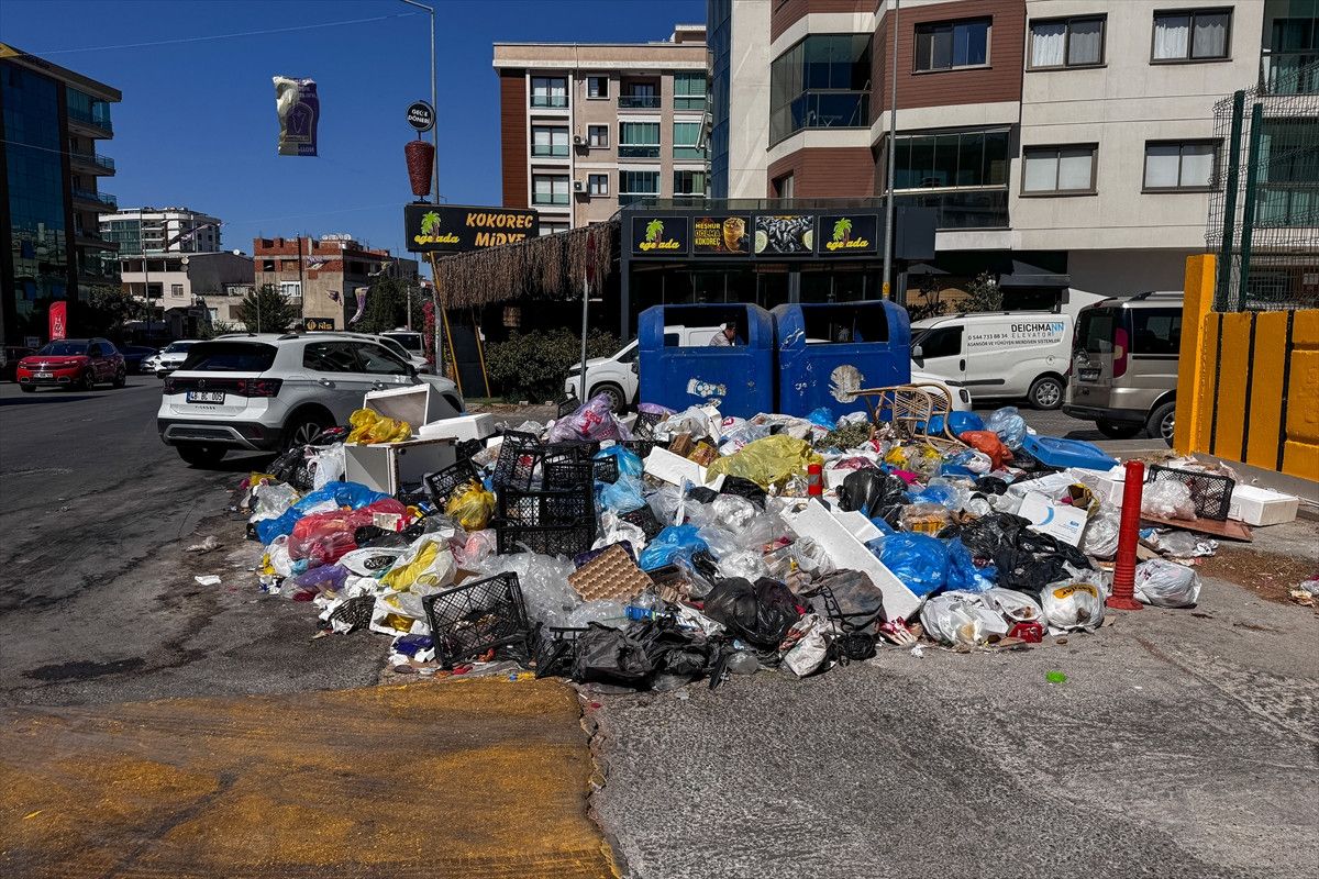 izmir bucada cop daglari 1 8NJnWNvi