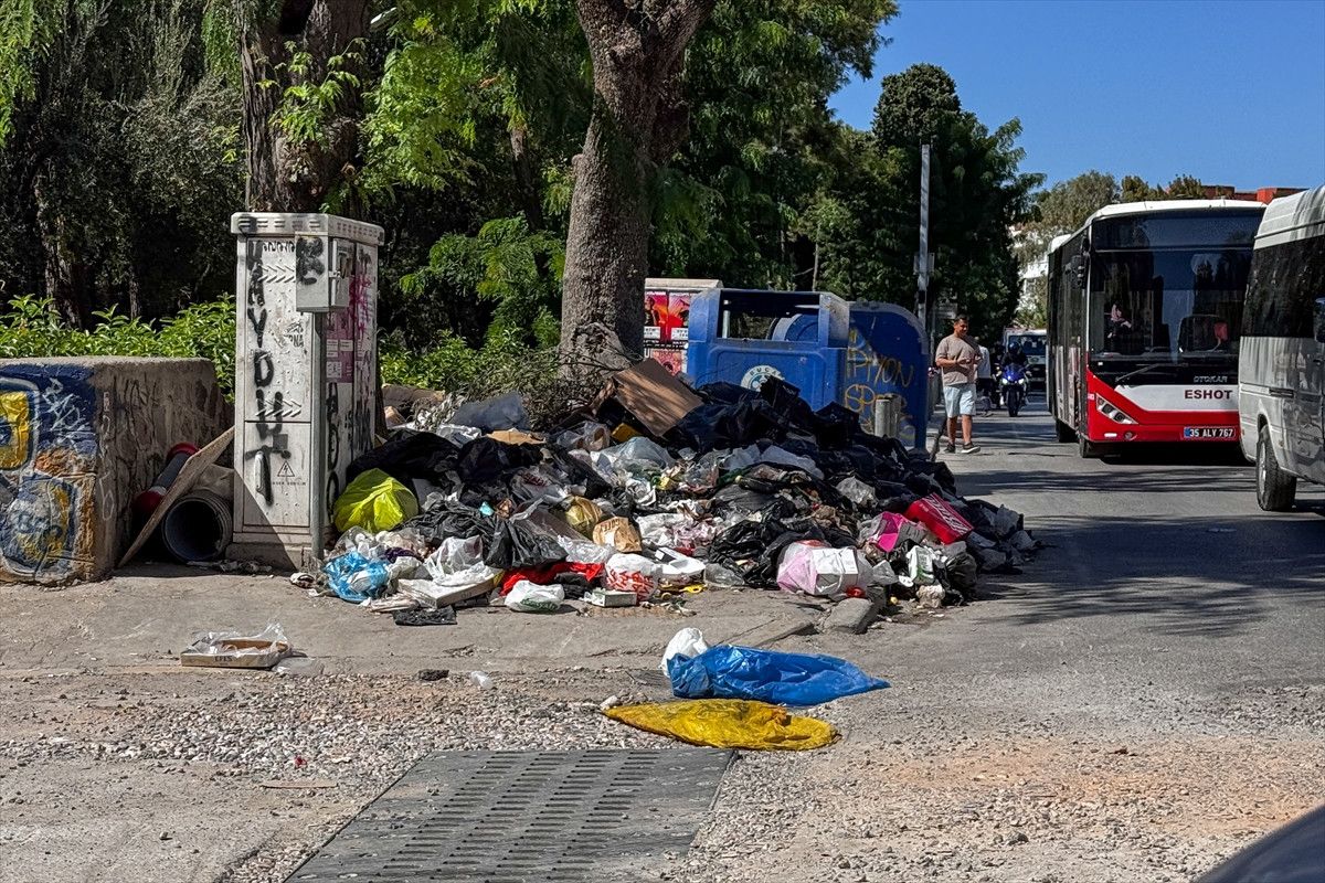 izmir bucada cop daglari 5 Sg1ZHITV