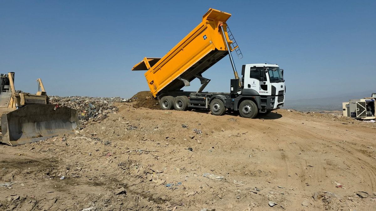 izmirde cop krizi bitmek bilmiyor belediyenin uygulamasina jandarmadan operasyon 1 zXQTY4QH