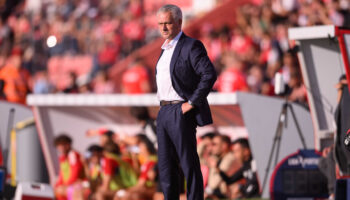 jose mourinhonun benficadaki yeni tarzi dikkat cekti 8d2MBvqX